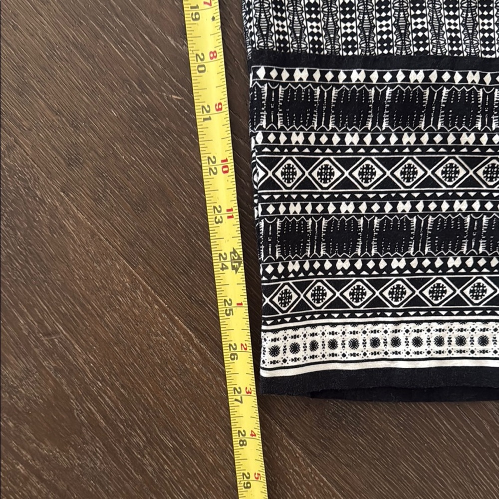 Black and White Patterned Rayon Pants with Drawstring Stretch Waist size small - Picture 3 of 6